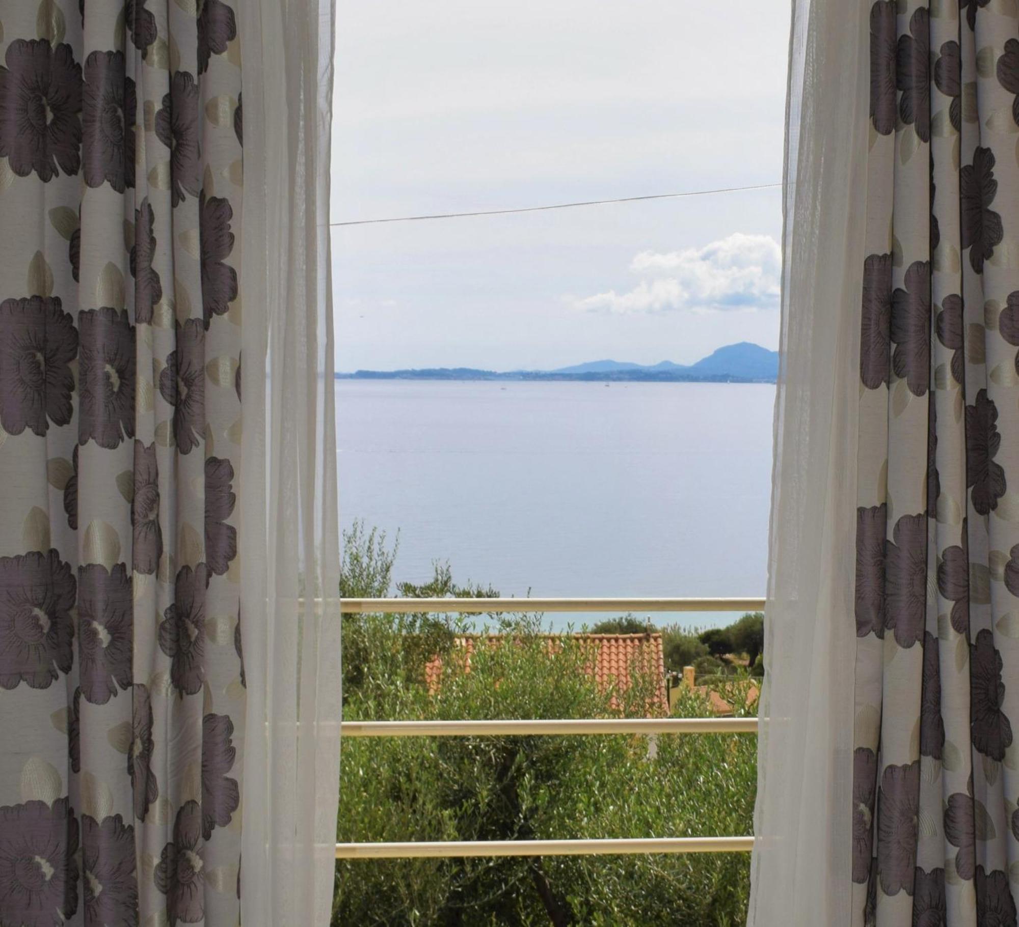 Paradisus Apartments Barbati Luaran gambar